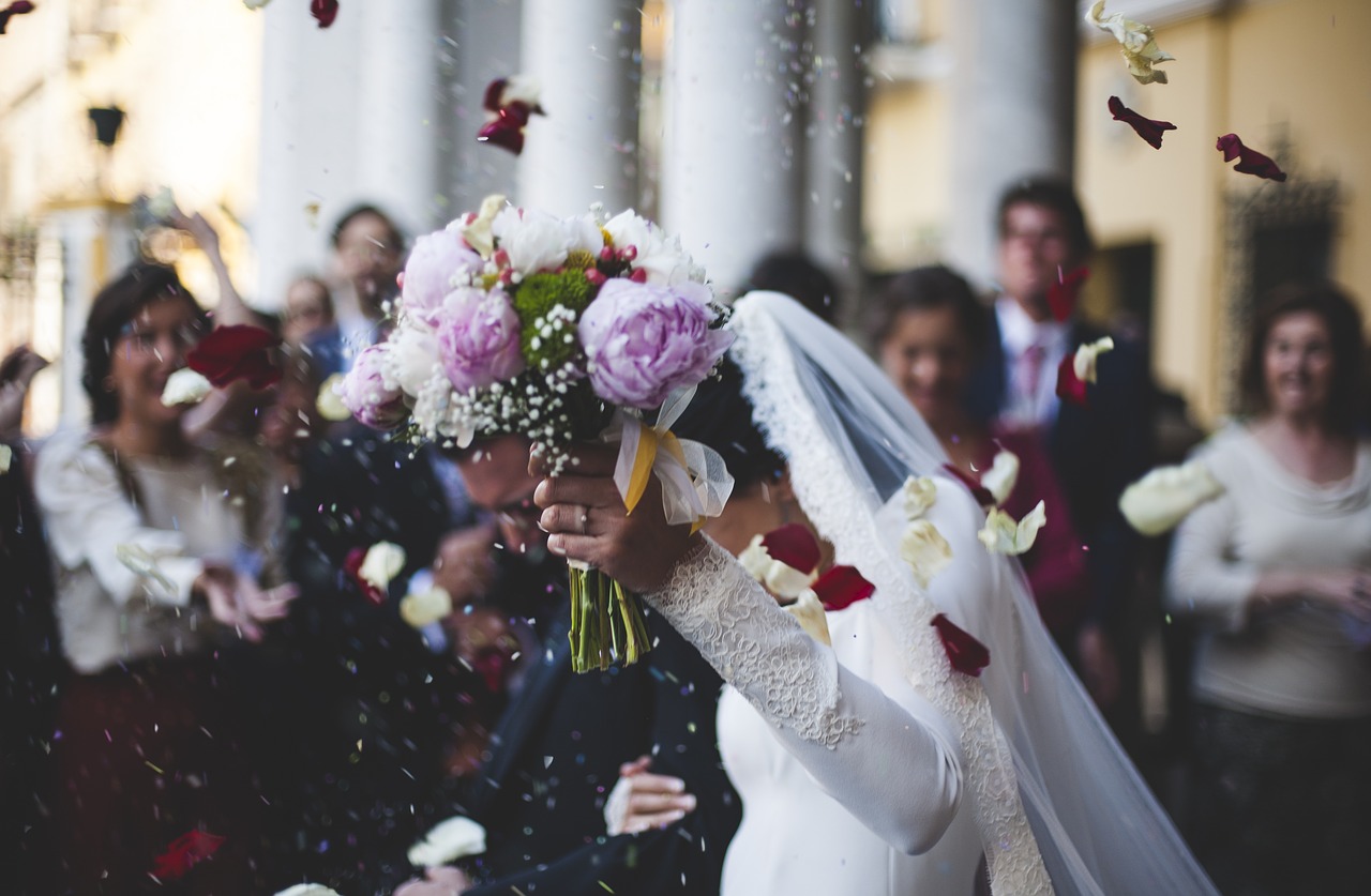 Bouquet de mariage : comment exprimer votre personnalité avec des fleurs ?